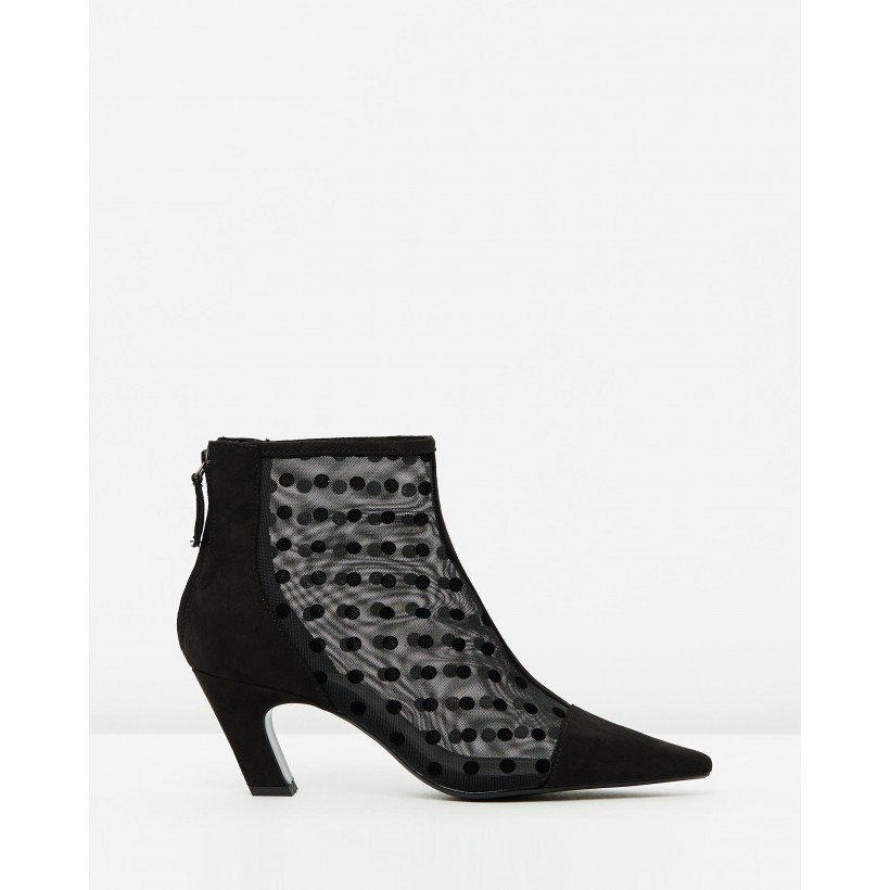 Porto Ankle Boots Black by M.N.G