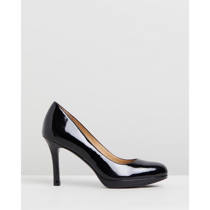 Celina BLACK PATENT by Naturalizer