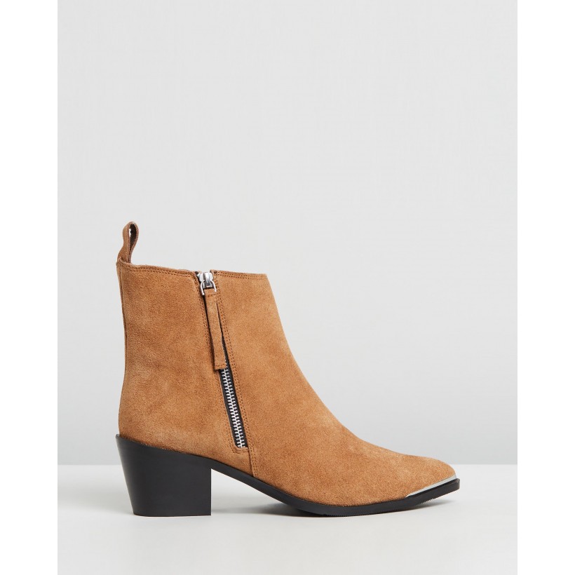 Suede Monica Boots Tan by Oneteaspoon