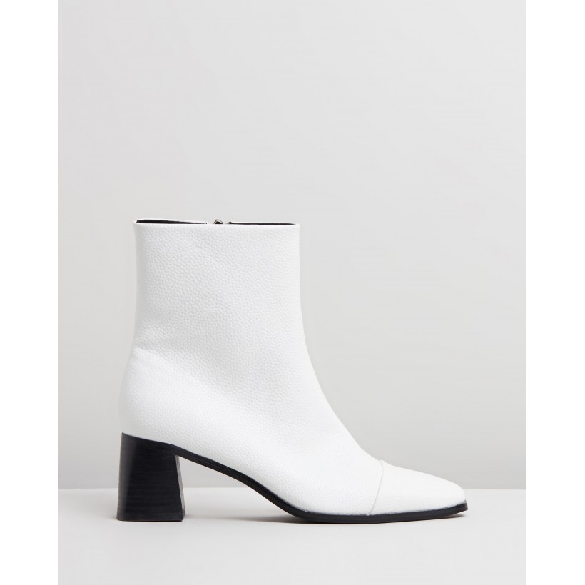 Delphina Ankle Boots White Smooth by Spurr