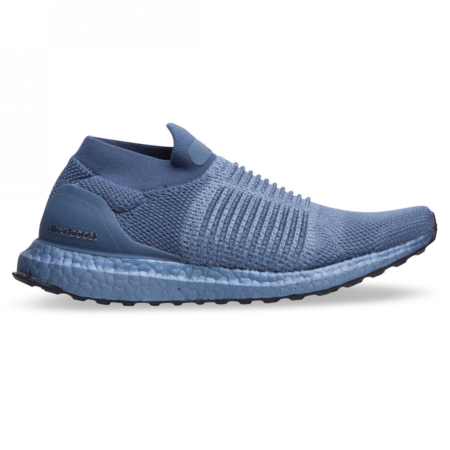 laceless reacts