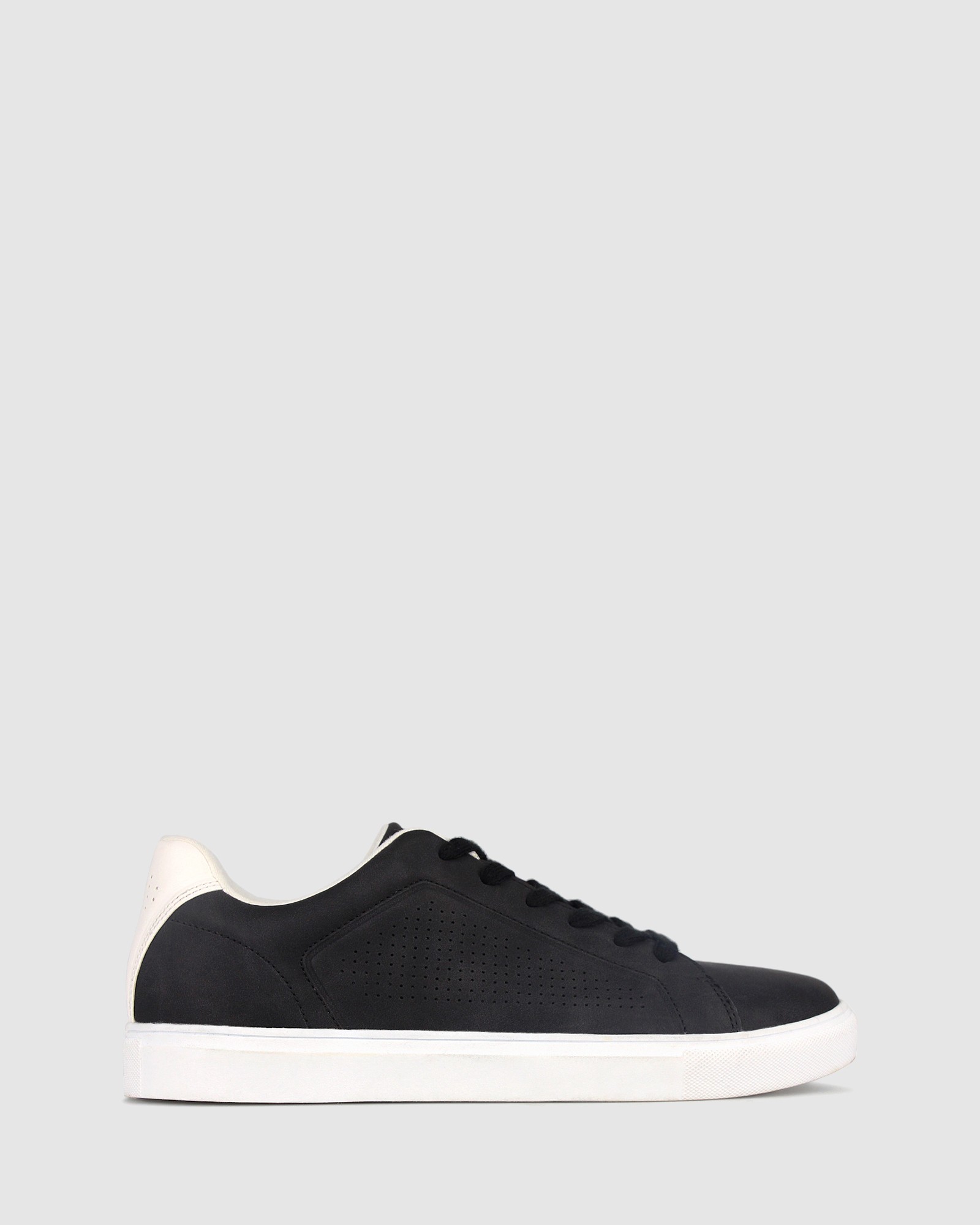 Charlie Lifestyle Sneakers Black by Betts | ShoeSales