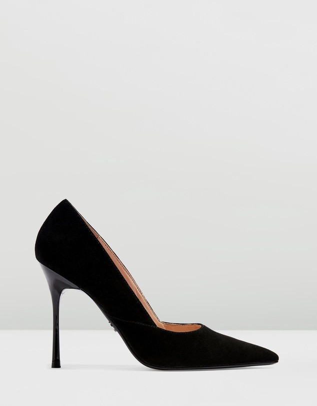 Gigi court store heels