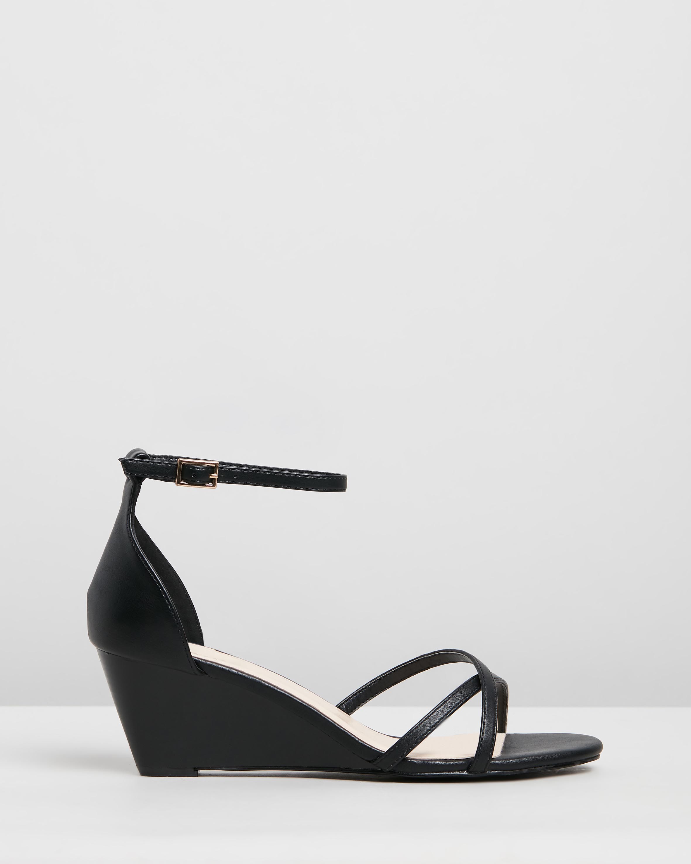 Niles Wedges Black Smooth by Spurr | ShoeSales