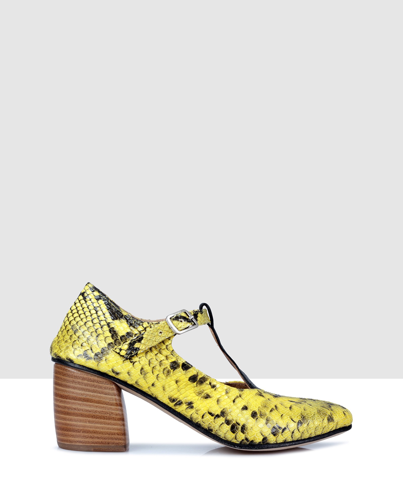 Olympia Courtshoes Yellow-Black by Sempre Di | ShoeSales
