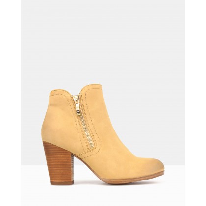Ace Ankle Boots Tan by Betts