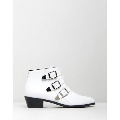 Ainslee Leather Ankle Boots White Leather by Atmos&Here