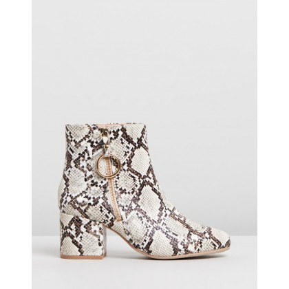 Amelie Zip Boots - Wide Fit Animal by Dorothy Perkins