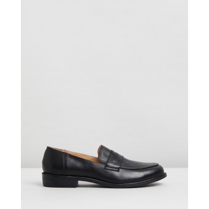 Babba Leather Loafers Black Polished Leather by Atmos&Here