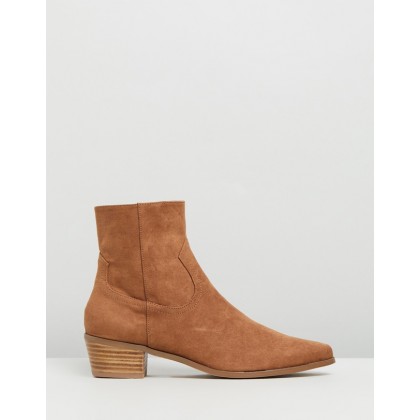 Baxter Ankle Boots Tan Microsuede by Spurr