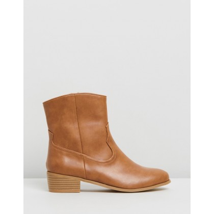 Dallas Ankle Boots Tan by Dazie
