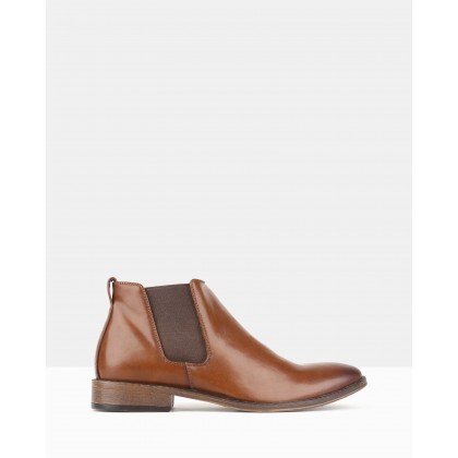 Destroyed Chelsea Boots Tan by Betts