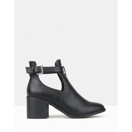 Divergent Cut-Out Buckle Ankle Boots Black by Betts