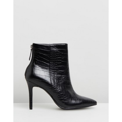 Evelyn Black Croc by Therapy