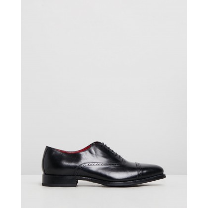 Goodyear Welted Oxfords Black Leather by Barrett