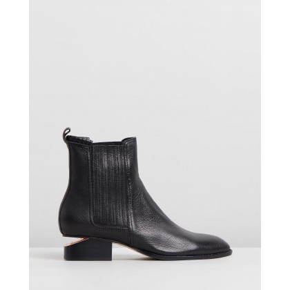 Isoly Boots Black Leather by Mollini