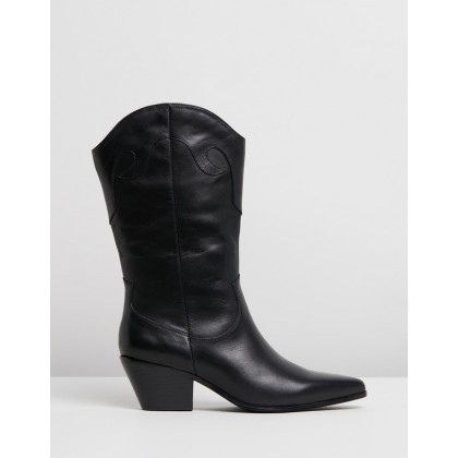 Orlando Leather Boots Black Leather by Atmos&Here