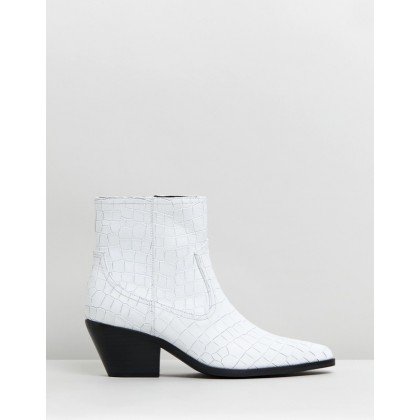 Overton Leather Ankle Boots White Croc by Atmos&Here
