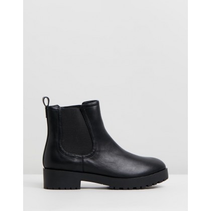 Wales Ankle Boots Black Smooth by Dazie